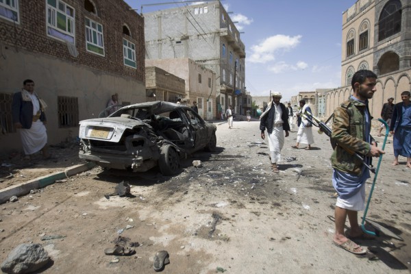 Предполагается, что теракты были направлены против захвативших город шиитских мятежников - хоуситов